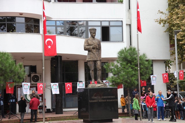 ULU ÖNDER MUSTAFA KEMAL'İ AKÇAABAT'TA ANDIK